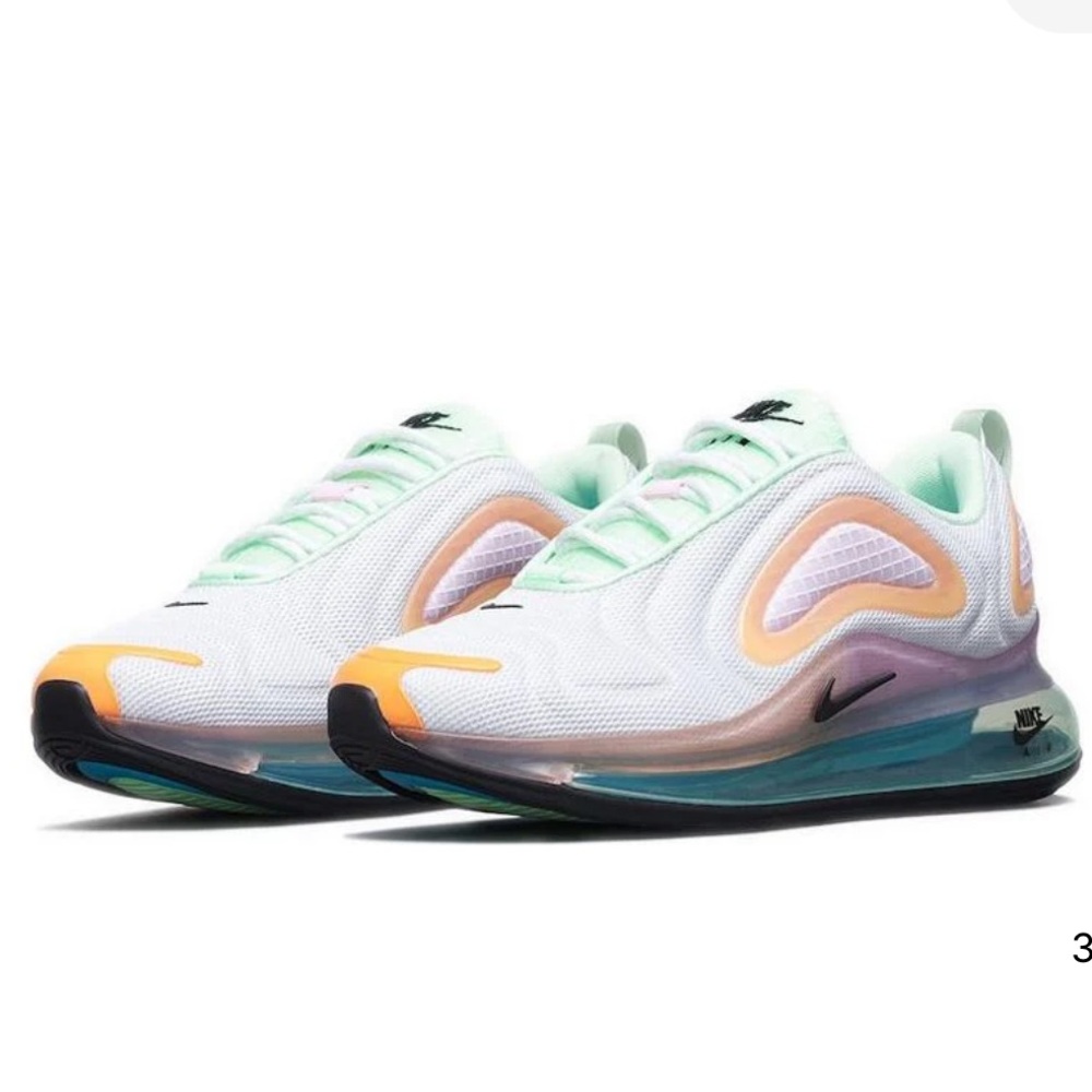 Nike Women's Air Max 720 SE ‘vibrant pack